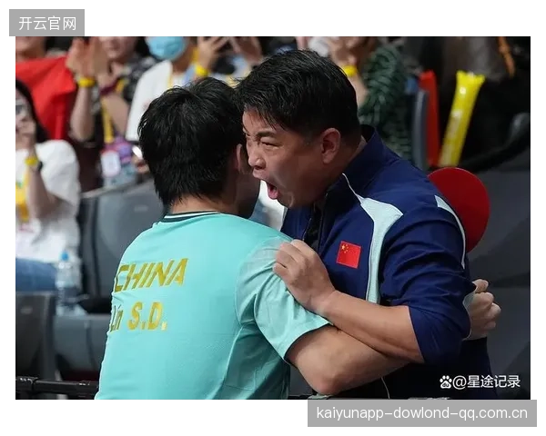 足球运动员直播口误事件登热搜！本人紧急道歉